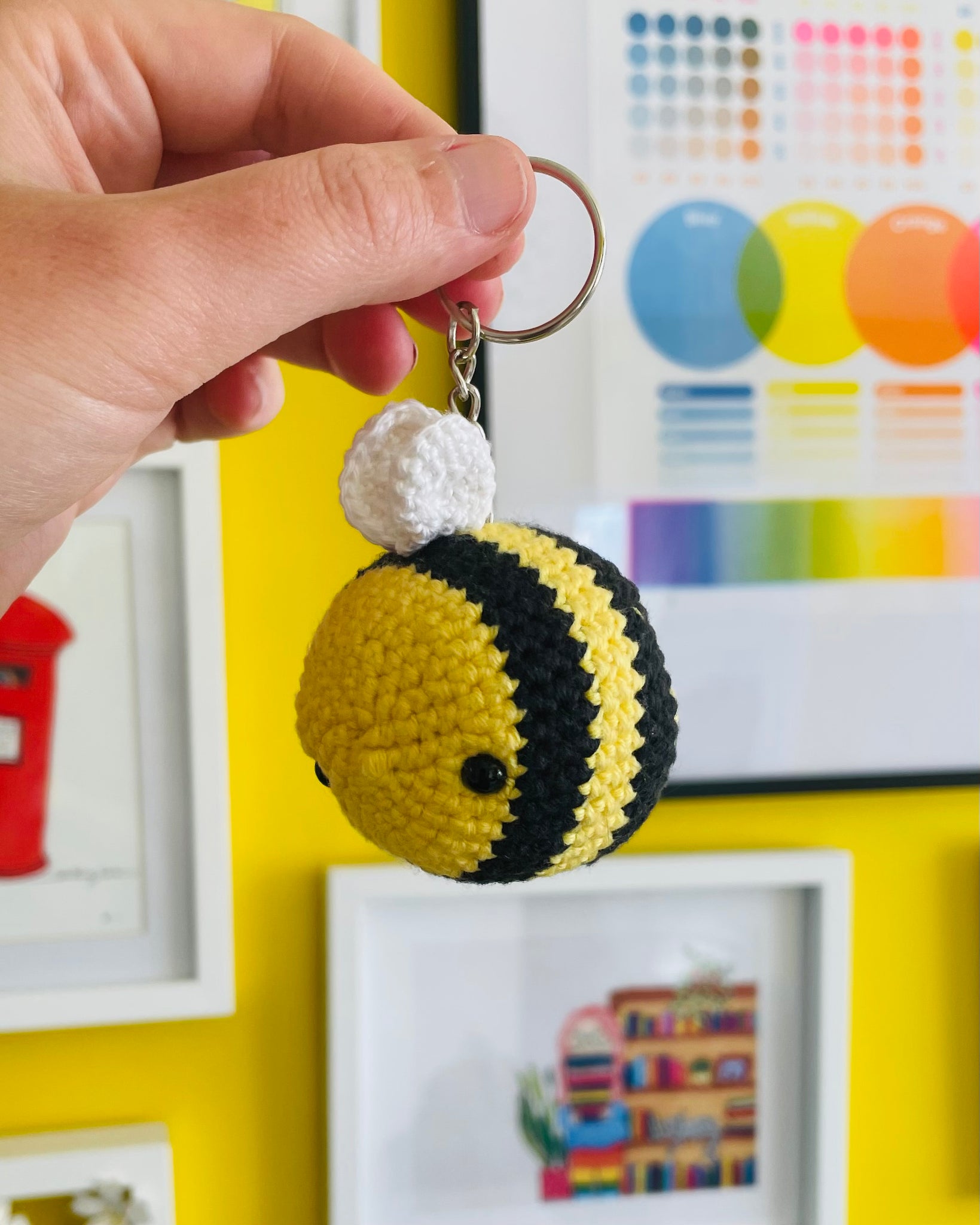 Chonky Bee Keyring