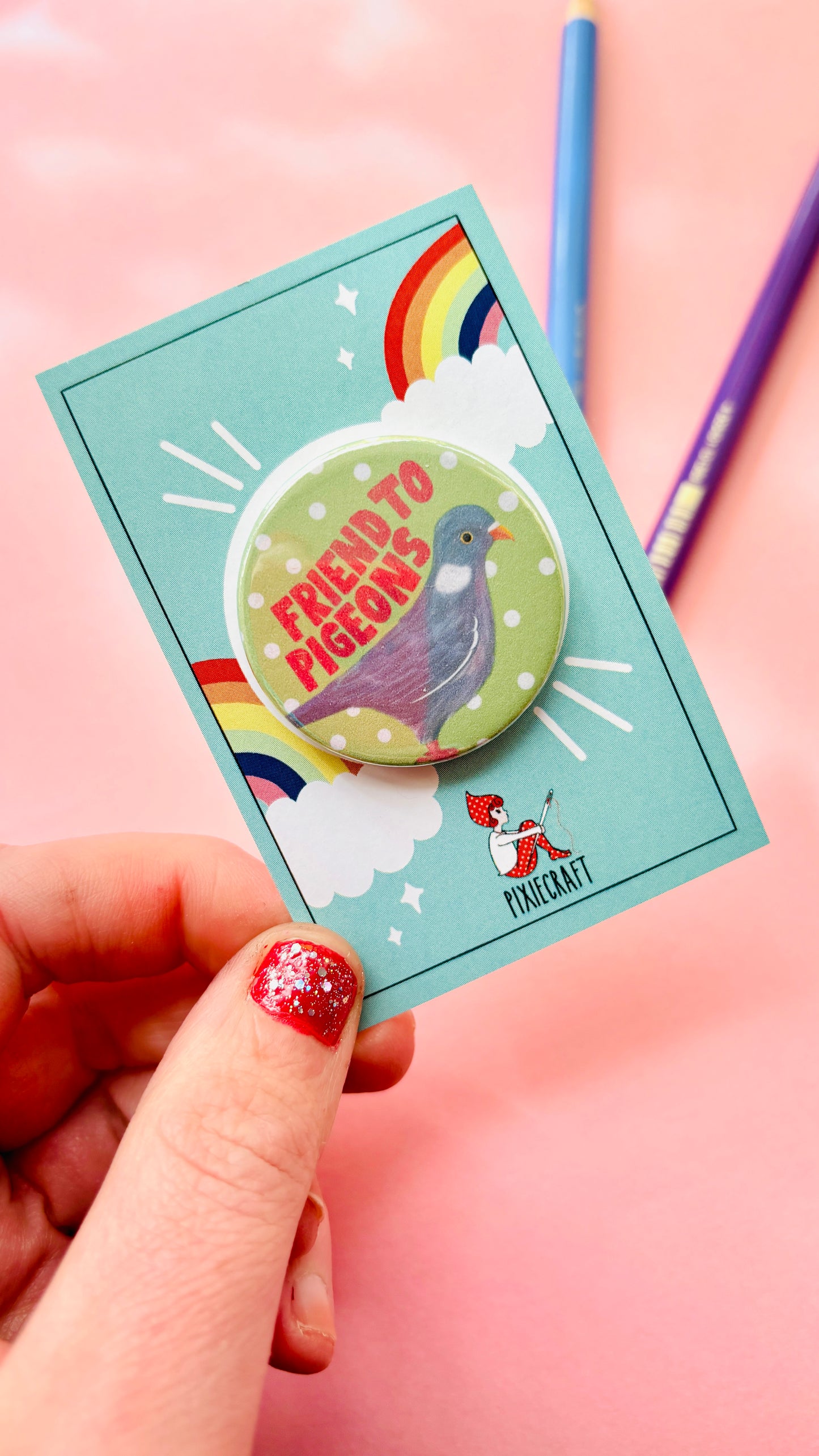 Friend to pigeons 38mm pin badge/magnet