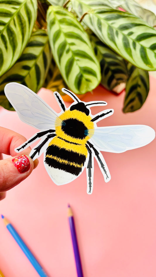 Garden bumblebee vinyl sticker- 10cm handmade weatherproof waterproof nature inspired bee decal for laptops, water bottles, skateboards and planners